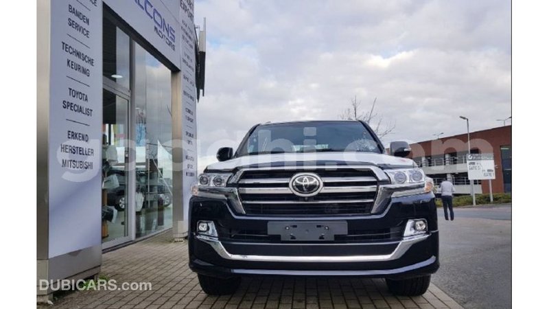 Big with watermark toyota land cruiser somalia import dubai 3649