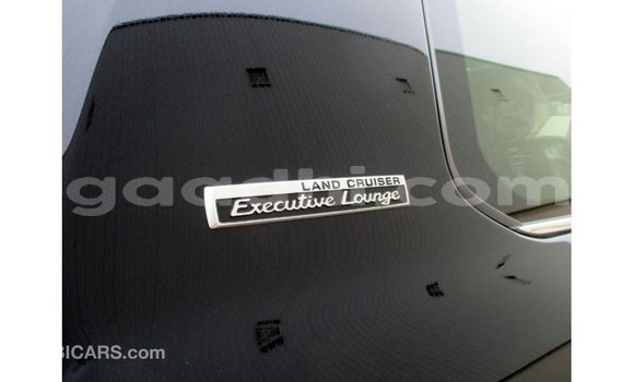 ይግዙ Imported Toyota Land Cruiser ጥቁር መኪና በ Import - Dubai በ ሶማሊያ ይግዙ Imported Toyota Land Cruiser ጥቁር መኪና በ Import - Dubai በ ሶማሊያ
