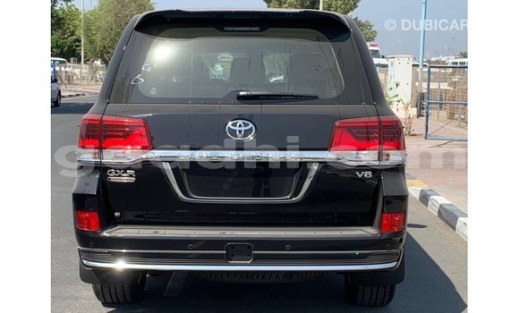 ይግዙ Imported Toyota Land Cruiser ጥቁር መኪና በ Import - Dubai በ ሶማሊያ ይግዙ Imported Toyota Land Cruiser ጥቁር መኪና በ Import - Dubai በ ሶማሊያ