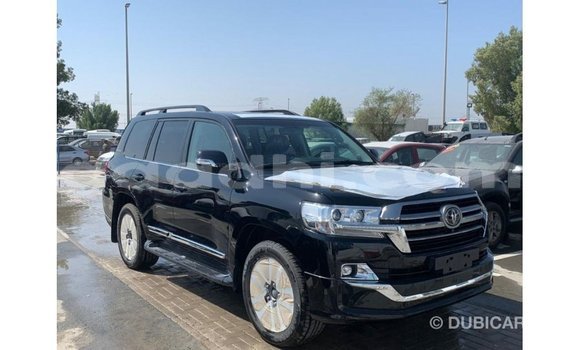 ይግዙ Imported Toyota Land Cruiser ጥቁር መኪና በ Import - Dubai በ ሶማሊያ ይግዙ Imported Toyota Land Cruiser ጥቁር መኪና በ Import - Dubai በ ሶማሊያ