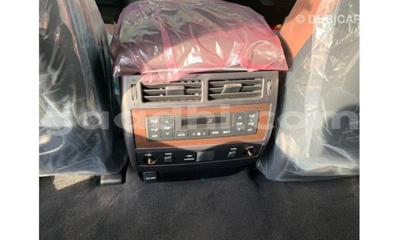 ይግዙ Imported Toyota Land Cruiser ጥቁር መኪና በ Import - Dubai በ ሶማሊያ ይግዙ Imported Toyota Land Cruiser ጥቁር መኪና በ Import - Dubai በ ሶማሊያ