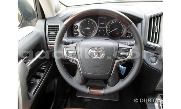 ይግዙ Imported Toyota Land Cruiser ጥቁር መኪና በ Import - Dubai በ ሶማሊያ ይግዙ Imported Toyota Land Cruiser ጥቁር መኪና በ Import - Dubai በ ሶማሊያ