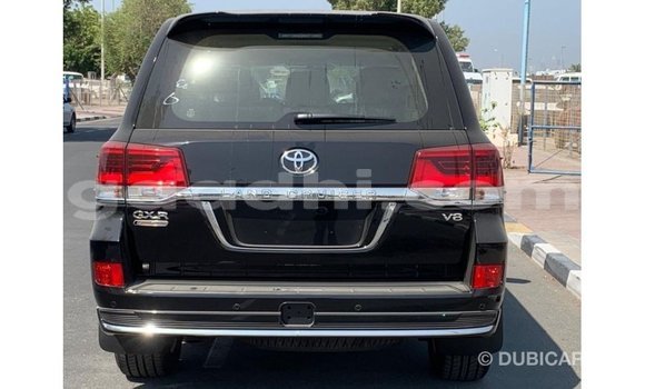 ይግዙ Imported Toyota Land Cruiser ጥቁር መኪና በ Import - Dubai በ ሶማሊያ ይግዙ Imported Toyota Land Cruiser ጥቁር መኪና በ Import - Dubai በ ሶማሊያ