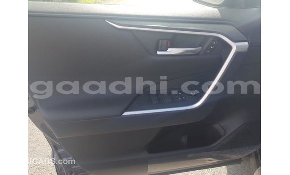 Nunua Imported Toyota HiAce Nyingine Lori ndani ya Import - Dubai nchini Somalia Nunua Imported Toyota HiAce Nyingine Lori ndani ya Import - Dubai nchini Somalia