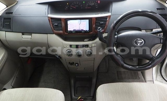 Buy Used Toyota Noah White Car in Hargeysa in Somaliland Buy Used Toyota Noah White Car in Hargeysa in Somaliland