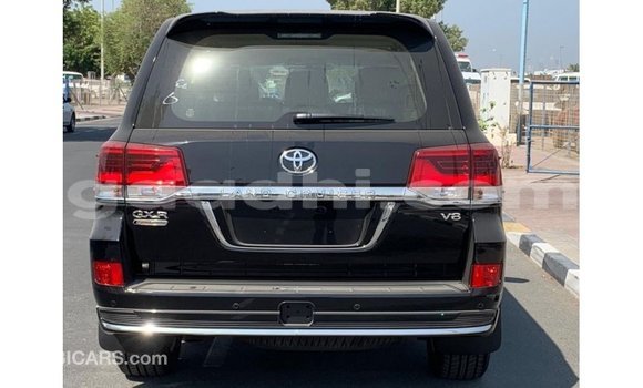 ይግዙ Imported Toyota Land Cruiser ጥቁር መኪና በ Import - Dubai በ ሶማሊያ ይግዙ Imported Toyota Land Cruiser ጥቁር መኪና በ Import - Dubai በ ሶማሊያ