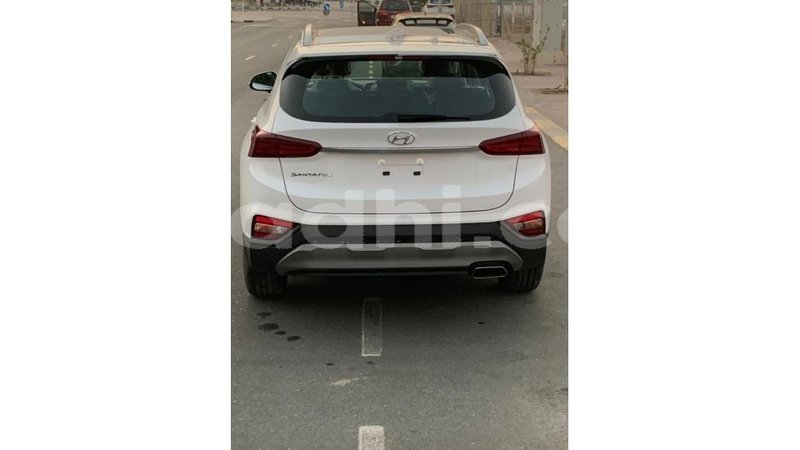 Big with watermark hyundai santa fe somalia import dubai 3667