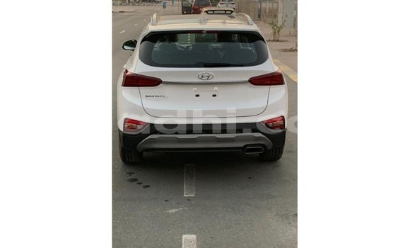 ይግዙ Imported Hyundai Santa Fe ነጭ መኪና በ Import - Dubai በ ሶማሊያ ይግዙ Imported Hyundai Santa Fe ነጭ መኪና በ Import - Dubai በ ሶማሊያ
