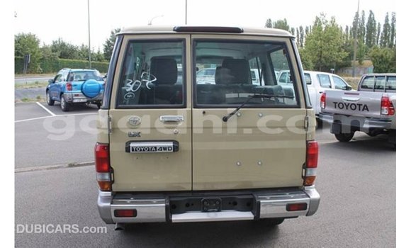 ይግዙ Imported Toyota Land Cruiser Beige መኪና በ Import - Dubai በ ሶማሊያ ይግዙ Imported Toyota Land Cruiser Beige መኪና በ Import - Dubai በ ሶማሊያ