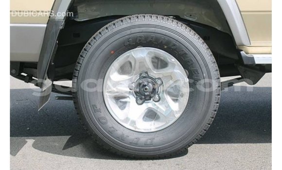 ይግዙ Imported Toyota Land Cruiser Beige መኪና በ Import - Dubai በ ሶማሊያ ይግዙ Imported Toyota Land Cruiser Beige መኪና በ Import - Dubai በ ሶማሊያ