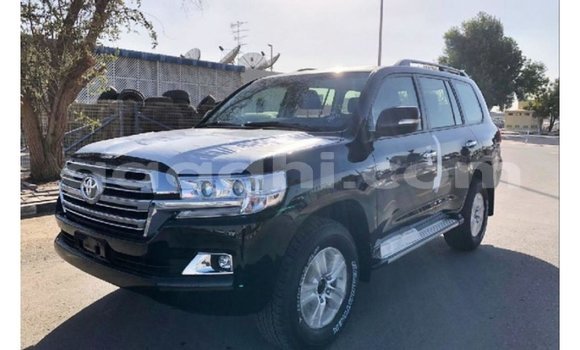 ይግዙ Imported Toyota Land Cruiser ጥቁር መኪና በ Import - Dubai በ ሶማሊያ ይግዙ Imported Toyota Land Cruiser ጥቁር መኪና በ Import - Dubai በ ሶማሊያ