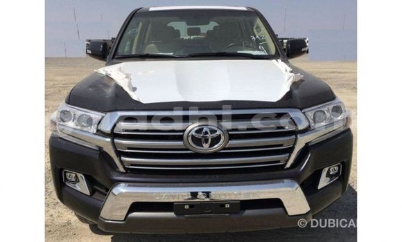 ይግዙ Imported Toyota Land Cruiser ጥቁር መኪና በ Import - Dubai በ ሶማሊያ ይግዙ Imported Toyota Land Cruiser ጥቁር መኪና በ Import - Dubai በ ሶማሊያ