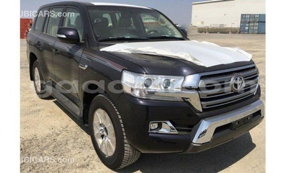 ይግዙ Imported Toyota Land Cruiser ጥቁር መኪና በ Import - Dubai በ ሶማሊያ ይግዙ Imported Toyota Land Cruiser ጥቁር መኪና በ Import - Dubai በ ሶማሊያ