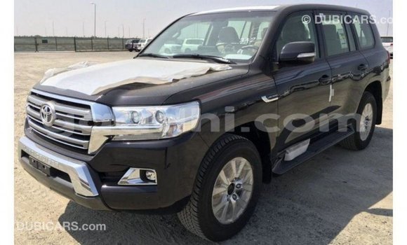 ይግዙ Imported Toyota Land Cruiser ጥቁር መኪና በ Import - Dubai በ ሶማሊያ ይግዙ Imported Toyota Land Cruiser ጥቁር መኪና በ Import - Dubai በ ሶማሊያ
