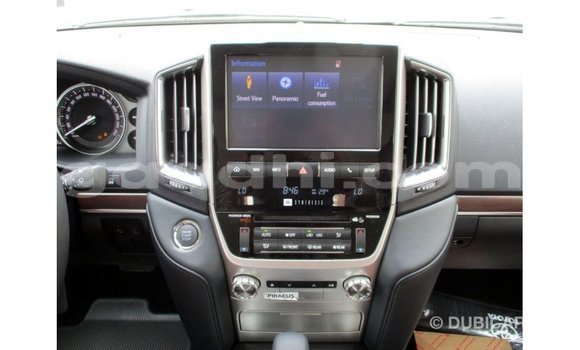 ይግዙ Imported Toyota Land Cruiser ጥቁር መኪና በ Import - Dubai በ ሶማሊያ ይግዙ Imported Toyota Land Cruiser ጥቁር መኪና በ Import - Dubai በ ሶማሊያ