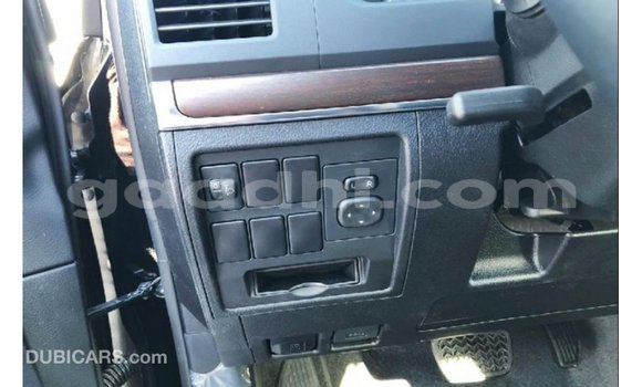 Nunua Imported Toyota Land Cruiser Nyeusi Gari ndani ya Import - Dubai nchini Somalia Nunua Imported Toyota Land Cruiser Nyeusi Gari ndani ya Import - Dubai nchini Somalia