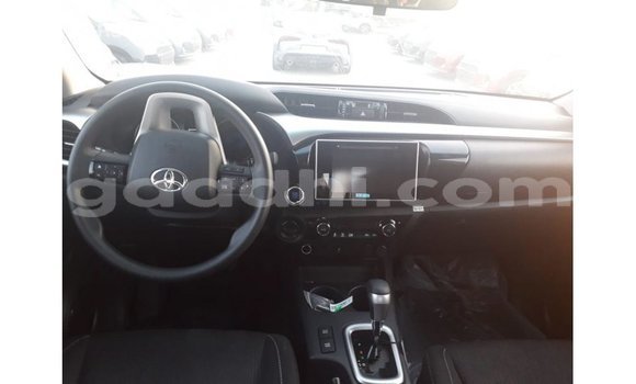 Imported Toyota Hilux Other Makiinaa iti Import - Dubai keessatti Somalia keessatti Imported Toyota Hilux Other Makiinaa iti Import - Dubai keessatti Somalia keessatti