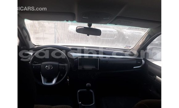 Imported Toyota Hilux Other Makiinaa iti Import - Dubai keessatti Somalia keessatti Imported Toyota Hilux Other Makiinaa iti Import - Dubai keessatti Somalia keessatti