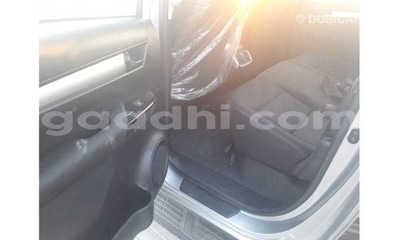 Imported Toyota Hilux Other Makiinaa iti Import - Dubai keessatti Somalia keessatti Imported Toyota Hilux Other Makiinaa iti Import - Dubai keessatti Somalia keessatti