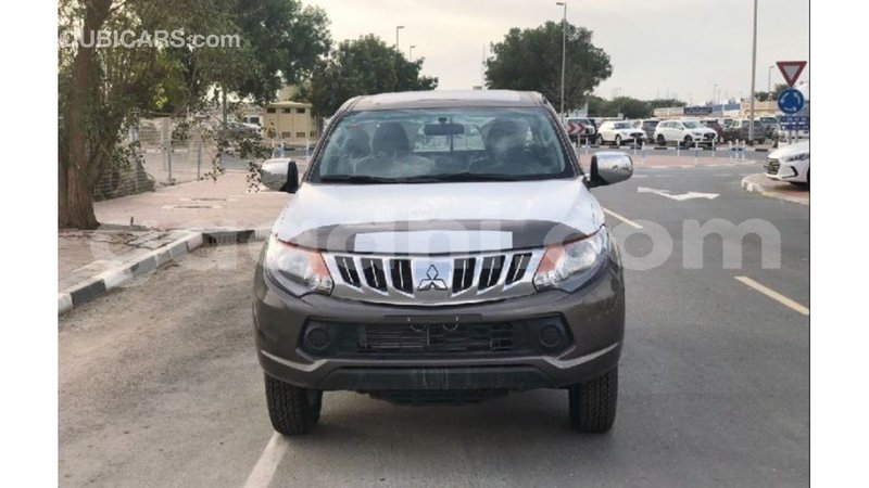 Big with watermark mitsubishi l200 somalia import dubai 3676