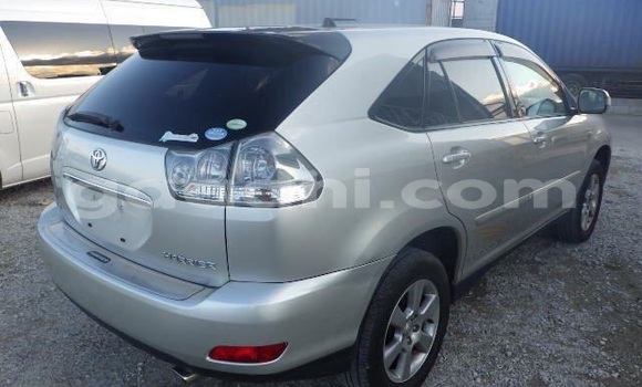 ይግዙ ያገለገለ Toyota Harrier ብር መኪና በ ሞቃዲሾ በ ሶማሊያ ይግዙ ያገለገለ Toyota Harrier ብር መኪና በ ሞቃዲሾ በ ሶማሊያ