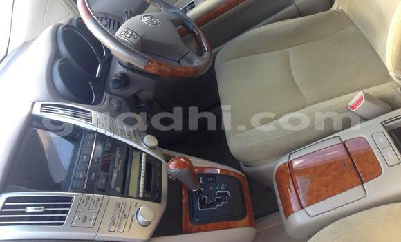 ይግዙ ያገለገለ Toyota Harrier ብር መኪና በ ሞቃዲሾ በ ሶማሊያ ይግዙ ያገለገለ Toyota Harrier ብር መኪና በ ሞቃዲሾ በ ሶማሊያ