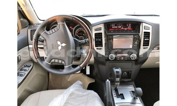Buy Import Mitsubishi Pajero Black Car in Import - Dubai in Somalia Buy Import Mitsubishi Pajero Black Car in Import - Dubai in Somalia