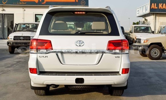 Buy Import Toyota Land Cruiser White Car in Import - Dubai in Somalia Buy Import Toyota Land Cruiser White Car in Import - Dubai in Somalia