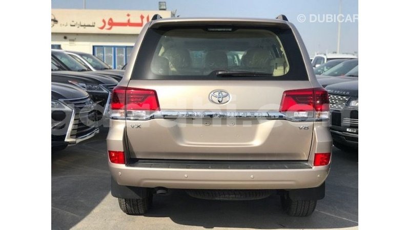 Big with watermark toyota land cruiser somalia import dubai 3689