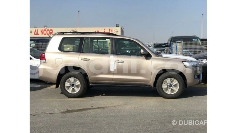 Big with watermark toyota land cruiser somalia import dubai 3689