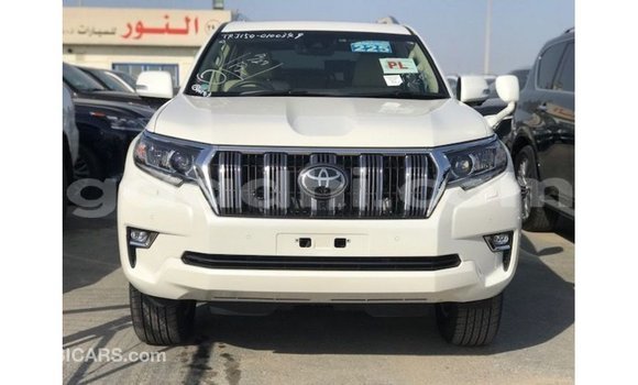 ይግዙ Imported Toyota Prado ነጭ መኪና በ Import - Dubai በ ሶማሊያ ይግዙ Imported Toyota Prado ነጭ መኪና በ Import - Dubai በ ሶማሊያ