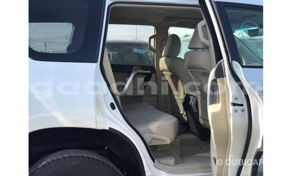 ይግዙ Imported Toyota Prado ነጭ መኪና በ Import - Dubai በ ሶማሊያ ይግዙ Imported Toyota Prado ነጭ መኪና በ Import - Dubai በ ሶማሊያ