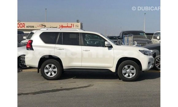 ይግዙ Imported Toyota Prado ነጭ መኪና በ Import - Dubai በ ሶማሊያ ይግዙ Imported Toyota Prado ነጭ መኪና በ Import - Dubai በ ሶማሊያ