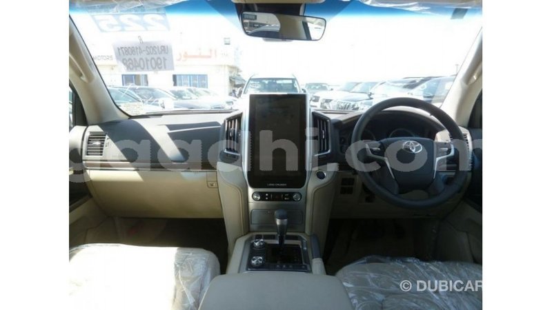 Big with watermark toyota land cruiser somalia import dubai 3694