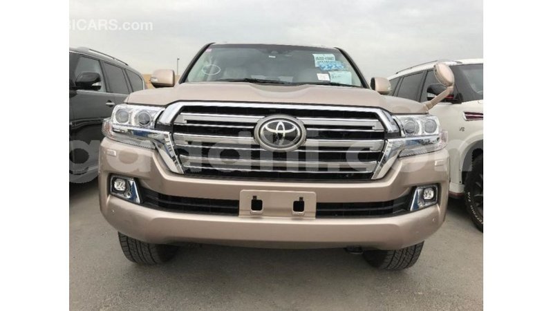 Big with watermark toyota land cruiser somalia import dubai 3701