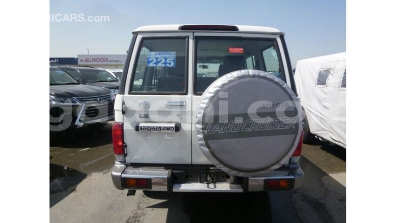 Big with watermark toyota land cruiser somalia import dubai 3703