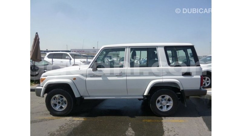 Big with watermark toyota land cruiser somalia import dubai 3703