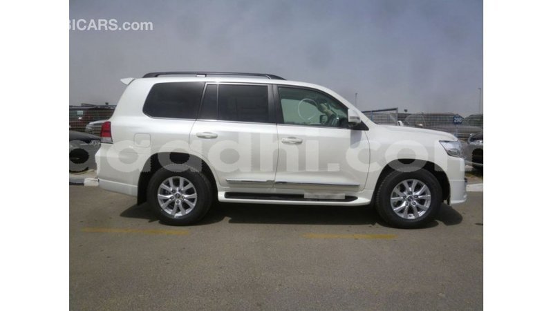 Big with watermark toyota land cruiser somalia import dubai 3705