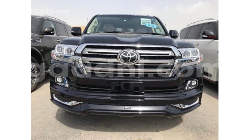 Big with watermark toyota land cruiser somalia import dubai 3706