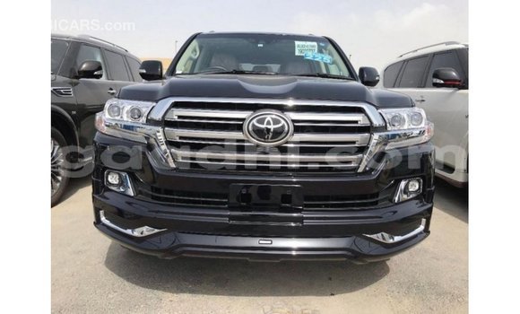 Acheter Import Voiture Toyota Land Cruiser Noir à Import - Dubai, Somalie Acheter Import Voiture Toyota Land Cruiser Noir à Import - Dubai, Somalie
