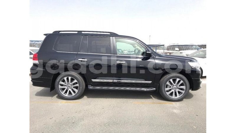 Big with watermark toyota land cruiser somalia import dubai 3706