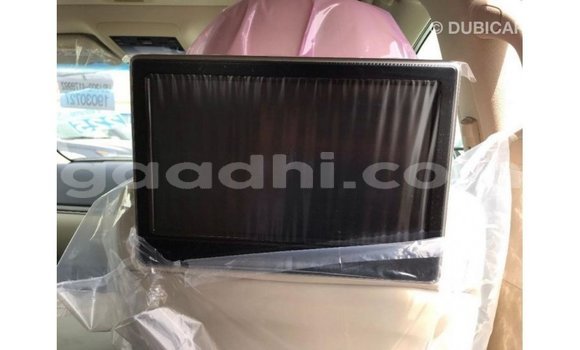 Acheter Import Voiture Toyota Land Cruiser Noir à Import - Dubai, Somalie Acheter Import Voiture Toyota Land Cruiser Noir à Import - Dubai, Somalie