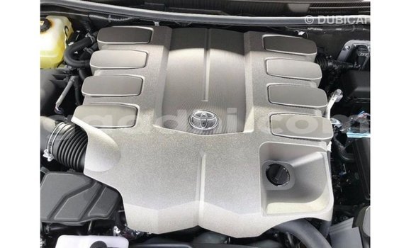 Acheter Import Voiture Toyota Land Cruiser Noir à Import - Dubai, Somalie Acheter Import Voiture Toyota Land Cruiser Noir à Import - Dubai, Somalie