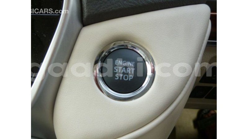 Big with watermark toyota land cruiser somalia import dubai 3707