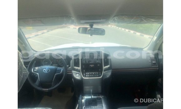 Acheter Import Voiture Toyota Land Cruiser Autre à Import - Dubai, Somalie Acheter Import Voiture Toyota Land Cruiser Autre à Import - Dubai, Somalie