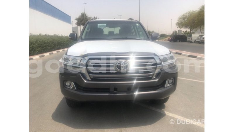 Big with watermark toyota land cruiser somalia import dubai 3709