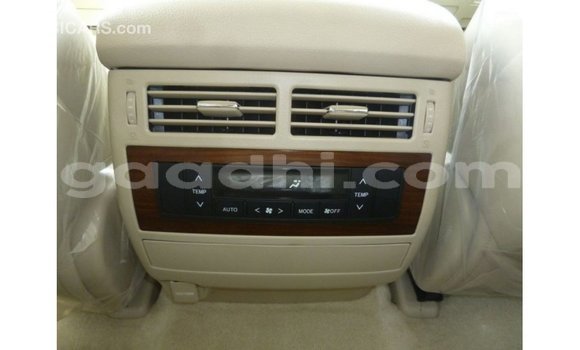 Acheter Import Voiture Toyota Land Cruiser Autre à Import - Dubai, Somalie Acheter Import Voiture Toyota Land Cruiser Autre à Import - Dubai, Somalie