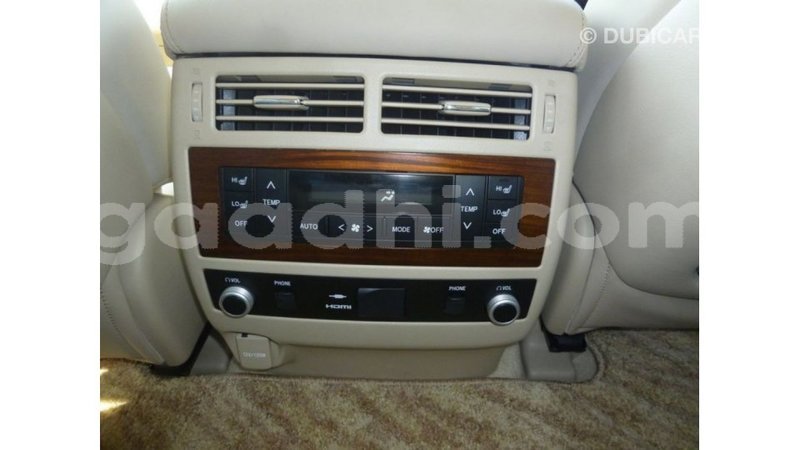 Big with watermark toyota land cruiser somalia import dubai 3711