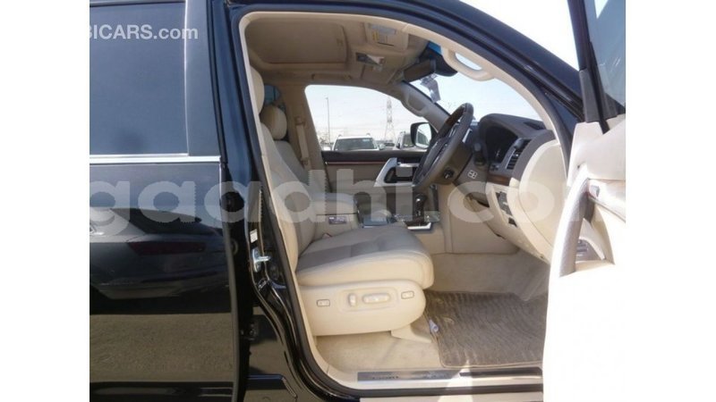 Big with watermark toyota land cruiser somalia import dubai 3713