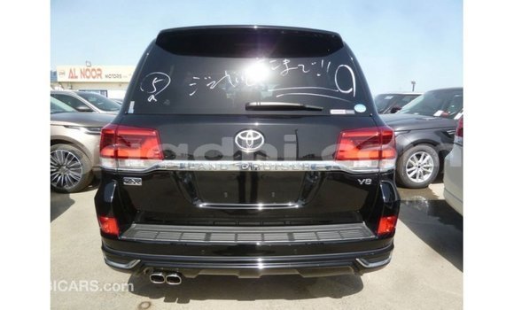 ይግዙ Imported Toyota Land Cruiser ጥቁር መኪና በ Import - Dubai በ ሶማሊያ ይግዙ Imported Toyota Land Cruiser ጥቁር መኪና በ Import - Dubai በ ሶማሊያ